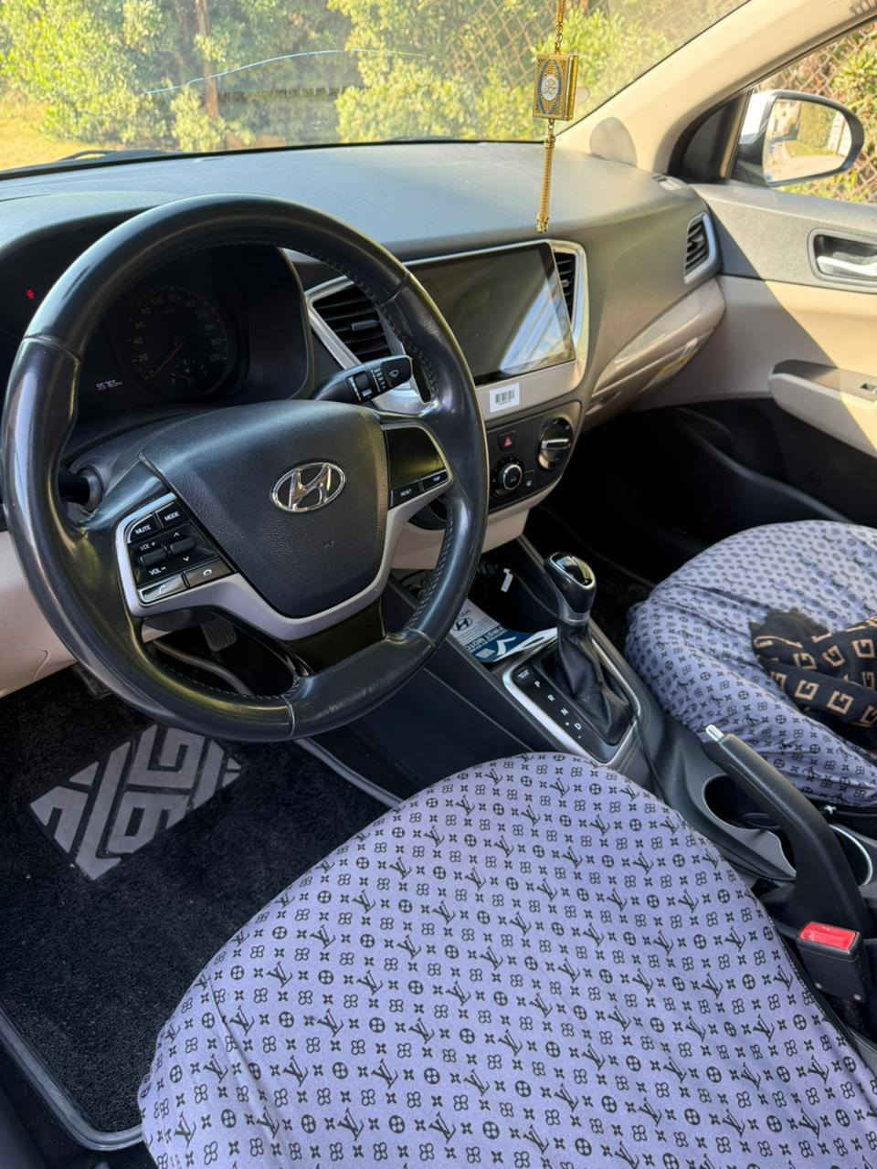 للبيع اكسنت خليجي موديل ٢٠٢٠ فول مواصفات بيها بارد بخشم الجاملغ الامامي او شخط بقبق الجنه ماشيه ٩٥ السعر ١٣٠ مكاني بغداد الدورة اي استفسار الاتصال على الرقم 
‏‪***********‬‏
