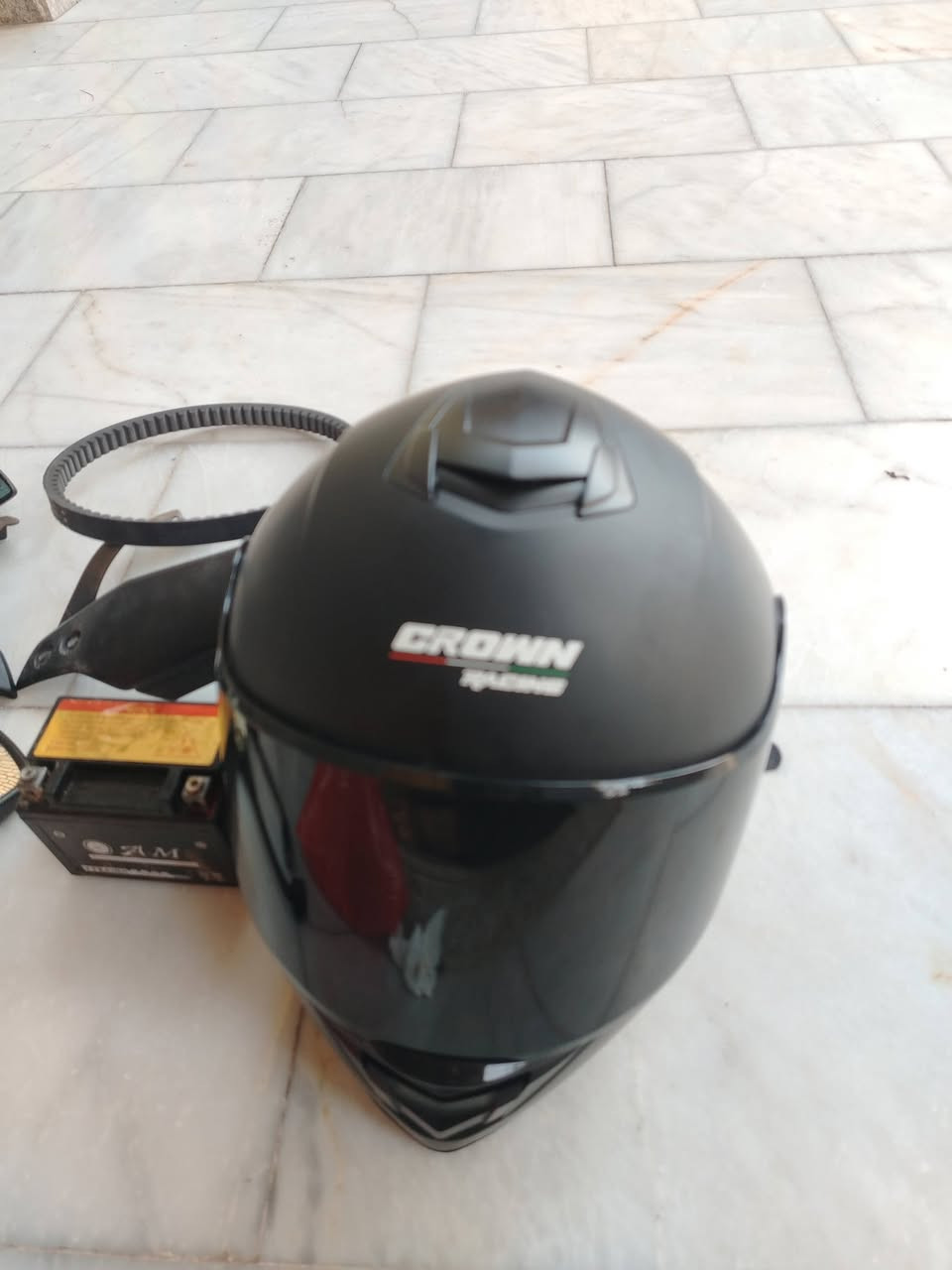 سلام عليكم. غراض zr باتري+مريات +قايش جديد +هوائيات +مرايات دراجه مال مرور وغراض دراجه كير +خوذة إيطالي اصلي  كلمن وسعره و مناسبات 
 خاص او واتساب ***********
