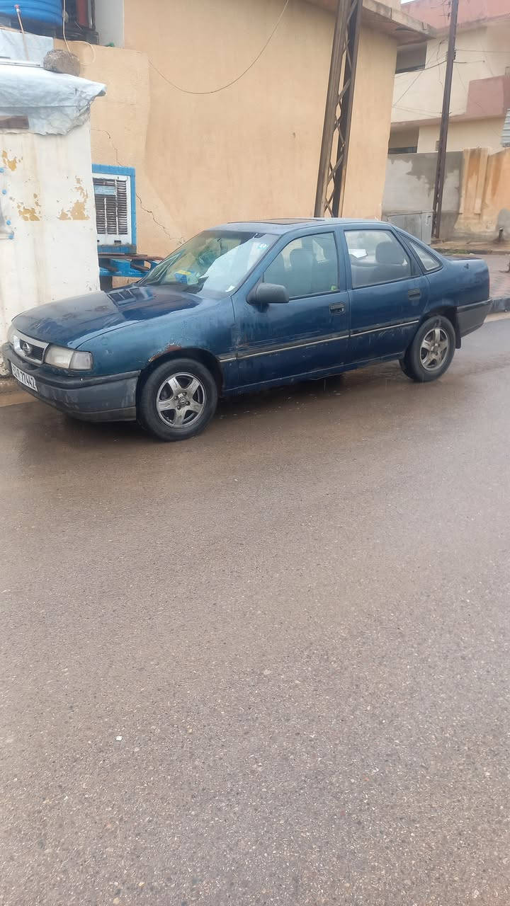 فكترا للبيع موديل  ٩١ حجم ١٨ رقم مسطرا دولي  رقم مميز السعر ٤٧ وبيها مجال بسيط  ا
الاتصال على الرقم ***********
