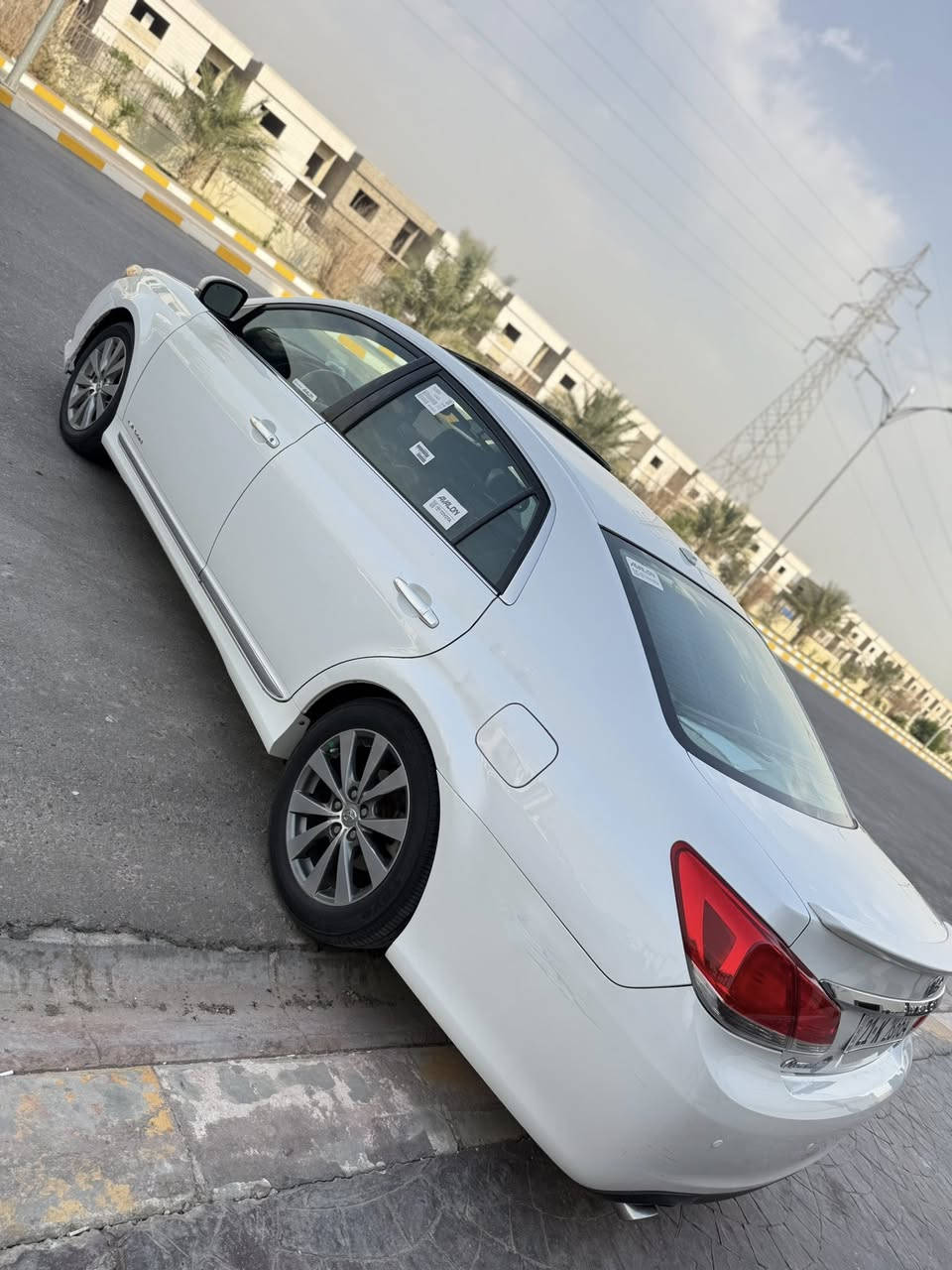 افلون 2012 الون الابيض
وارد امريكي الضرر قطعه وحده 
تبديل بلادي (جاملغ امامي) 
بدون ضرر داخلي بدون اريباك
فول مواصفات سياره ع البلادي 
تحويل ثاني يوم +وكاله 
رقم دولي +هزه سنويه جديد 
المواصفات 
فتحه سقف 
داخل ملكي
 تحكمات ستيرن 
تبريد تدفئه  
سياره مال بيت تخبل 
صدر امامي خلفي جديد تخم تاير 
مكان السياره/ صلاح الدين .تكريت 
الاستفسار ***********
ملاحضه .الخاص مهمل
