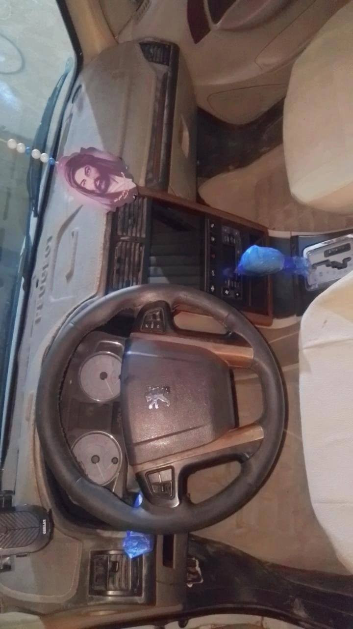 السلام عليكم
بيجو بارص. 2018. الون ابيض 

محرك فرنسي اوتوماتيك  بلاد  السياره جاهزه وحلوه السنويه منتهيه.  العنوان البصره الهارثه التفاصيل  تواصل مع هذا الرقم *********** سعر 50
