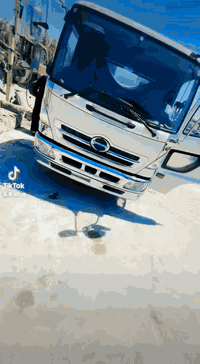 كابسه هينو
دخول جديد رقم بغداد 
موديل 2022
كبسه لكزز 8 ونص
سيارة جديده تاخذه ربع ما ذب 
عليه بيه خط ب جميله شفتين 
مكينه 80 فول عادي 
سيارة بسمي مكان سيارة بغداد مدينة الصدر 
رقمي ***********
