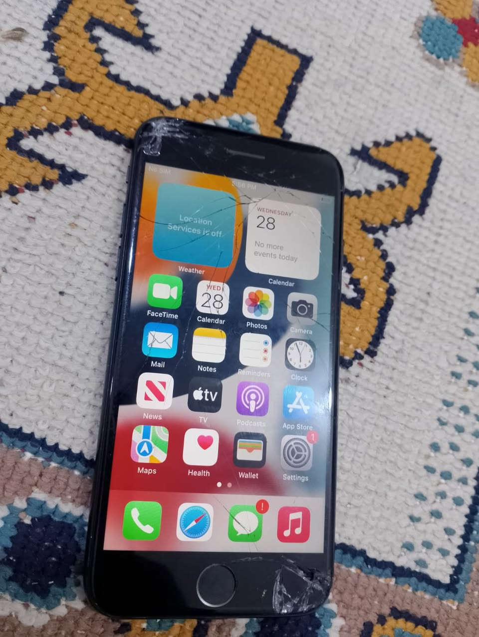 سلام عليكم آيفون سفن للبيع جهاز ما مصلح ولا مفتوح بطاريه ١٠٠معلايه ذاكره ١٢٨جهاز فقط شاشه مكسوره وشغال لمس جهاز كلشي بي شغال سعر ٧٠وبي مجال لشراي مكاني بل عماره رقمي ***********لاستفسار لشراي
