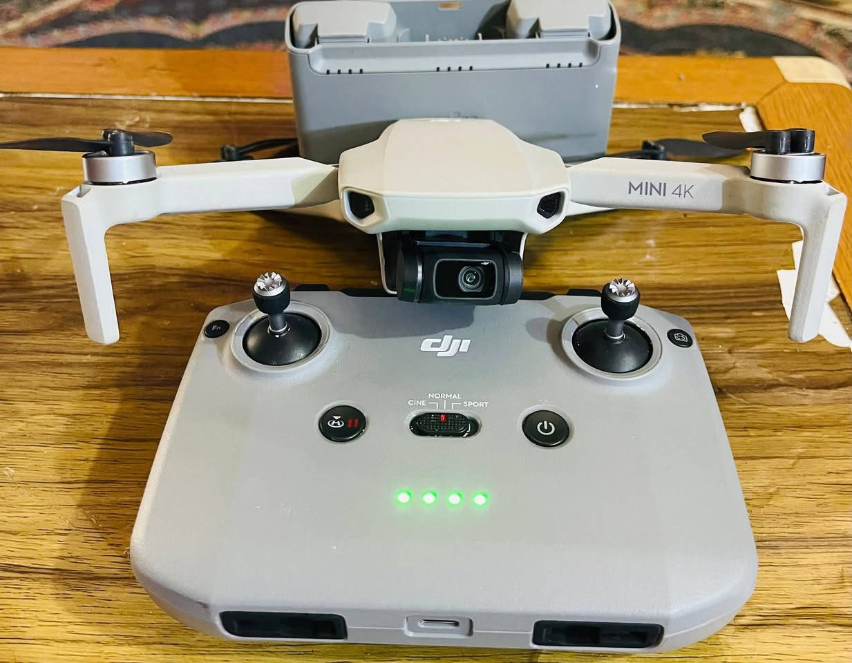 درون Dji للبيع بغداد بسعر مناسب 
ثلاثة بطاريات جهاز تحكم كاملة 
استعمال قليل كلش للاستفسار ***********
