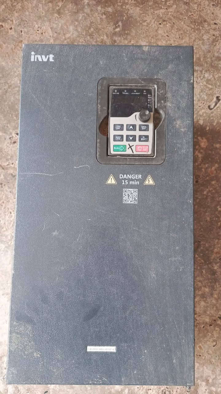 عاكسه (كنوكه ) للبيع شغاله مابيها أيشي للستفسار على هاذا الرقم‏(‪0770 609 3892‬‏)
