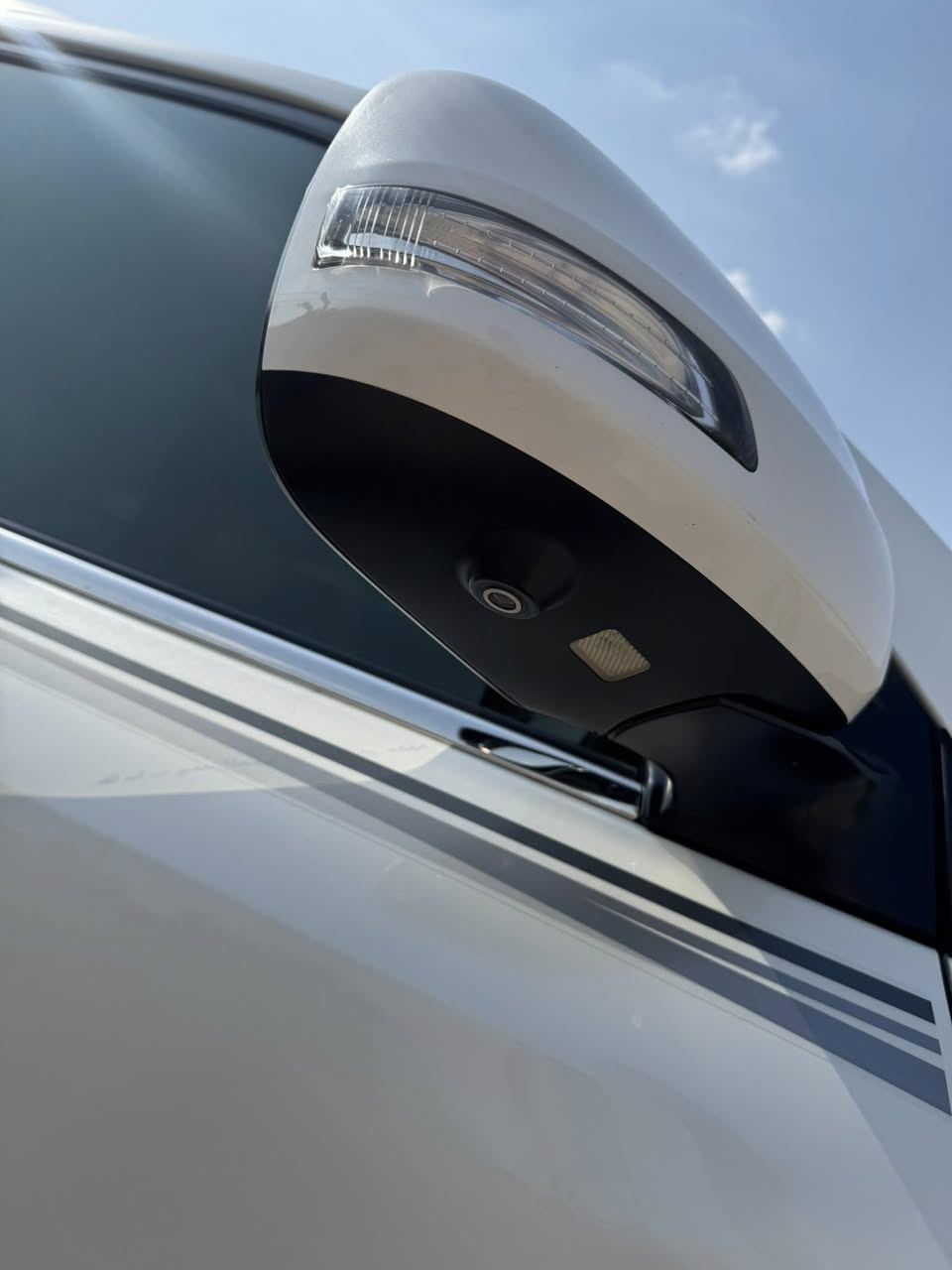 السلام عليكم للبيع لاندكروز موديل 2017 فول مواصفات خليجية ساز سيارة جاهزة من كل شي كير مكينه 6 سلندر مكفولات تخم تاير دنلوب ياباني باتري حداديه جديده ادامه كامله رقم أربيل باسمي وبيها باج تظليل 80‎%‎
بصمه
فتحه@
كشنات جلد كهرباء3 حركات
3 شاشات
4 كامرت
دواسات ليزريه
اشاير لكزز
اشاير بلمري 
مري شفط 
مري تصعدوتنزل مع البك
بيها تبديل جاملغ بلادي وصبغ ربع البنيد
مكانها بابل المسيب السعر 409 
للاتصال. ***********
