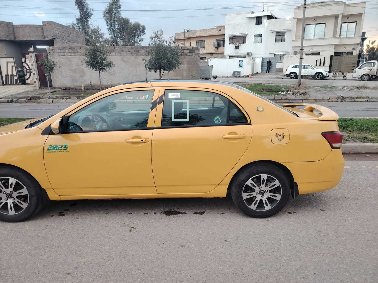 بي وايدي للبيع 2013 کیر شرط محراك بتاياد صراف فول مواصفات کیر توماتيك هیا تقريبن 175 غرامات صفر تشغیل بصمه سیاره جاهز حلوه رقم بغداد شرط تحویل بل موصل كربون  اكتروني سعر43 وبيه مجال (***********)(***********
