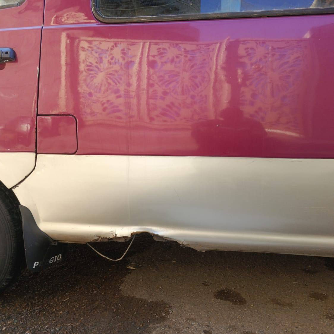 السلام عليكم كيا بريجو موديل 96 كامل موصفات سنويه صاقطه صارلهه شهر عدل رقم نكليزي بغداد خط وبحث مصفره هيه وغرامه مصفره السعر(45) وبيهه مجال حك الجيه مكاني بغداد رقم الموبايل ***********
