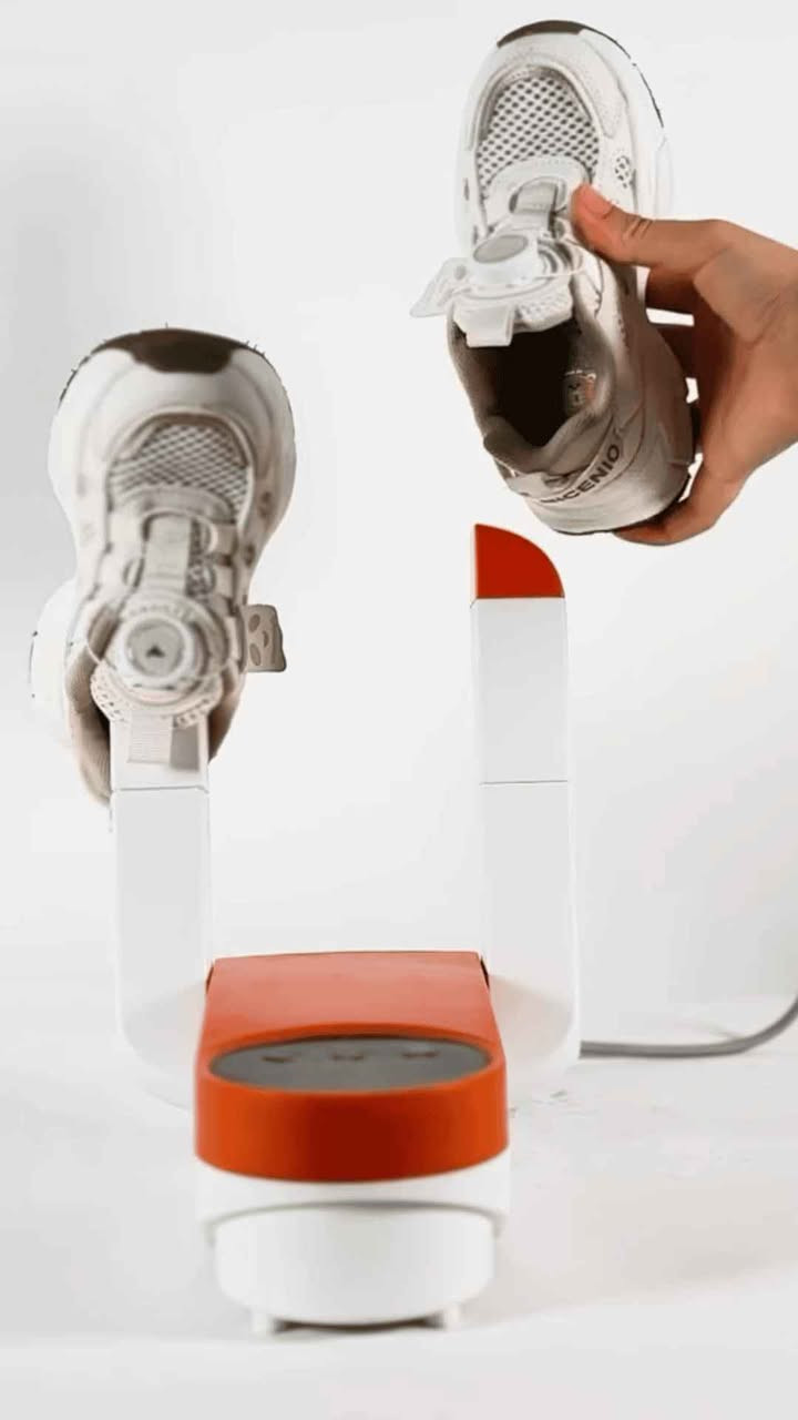 جهاز تنشيف الأحذية الكهربائي متعدد الوظائف بتيار هوائي 360°
الاستخدامات
تنشيف الأحذية المبللة بعد الغسيل أو المطر.
إزالة الرطوبة والروائح غير المرغوبة من داخل الحذاء.
مناسب للأحذية الرياضية، الجلدية، أحذية العمل، وأحذية الأطفال.
يُستخدم داخل المنزل بأمان وسهولة.
بسعر 19 الف
يوجد توصيل كافة محافظات العراق النجف, العراق


**إذا كنت صاحب هذا الإعلان وتريد حذفه لأي سبب، رجاءا أرسل رسالة إلى الدعم الفني**