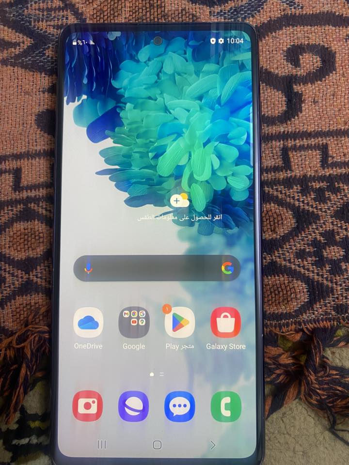 السلام عليكم.                                               موبايل للبيع ذاكرة ١٢٨ للتواصل ***********
السعر ١٤٥
