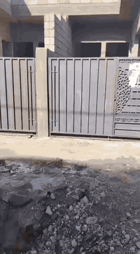 هيكلين توم  للبيع المساحة كل هيكل 110
سند طابو الزهور شرط التحويل 
غرفتين + هول + استقبال + مطبخ + مشتملات
تبليط وخدمات كاملة
حي الانتصار شارع 60  مقابل أسواق الشريف 
سعرالهيكل [ 50] بي مجال 
للتواصل( *********** )
            (*********** )
