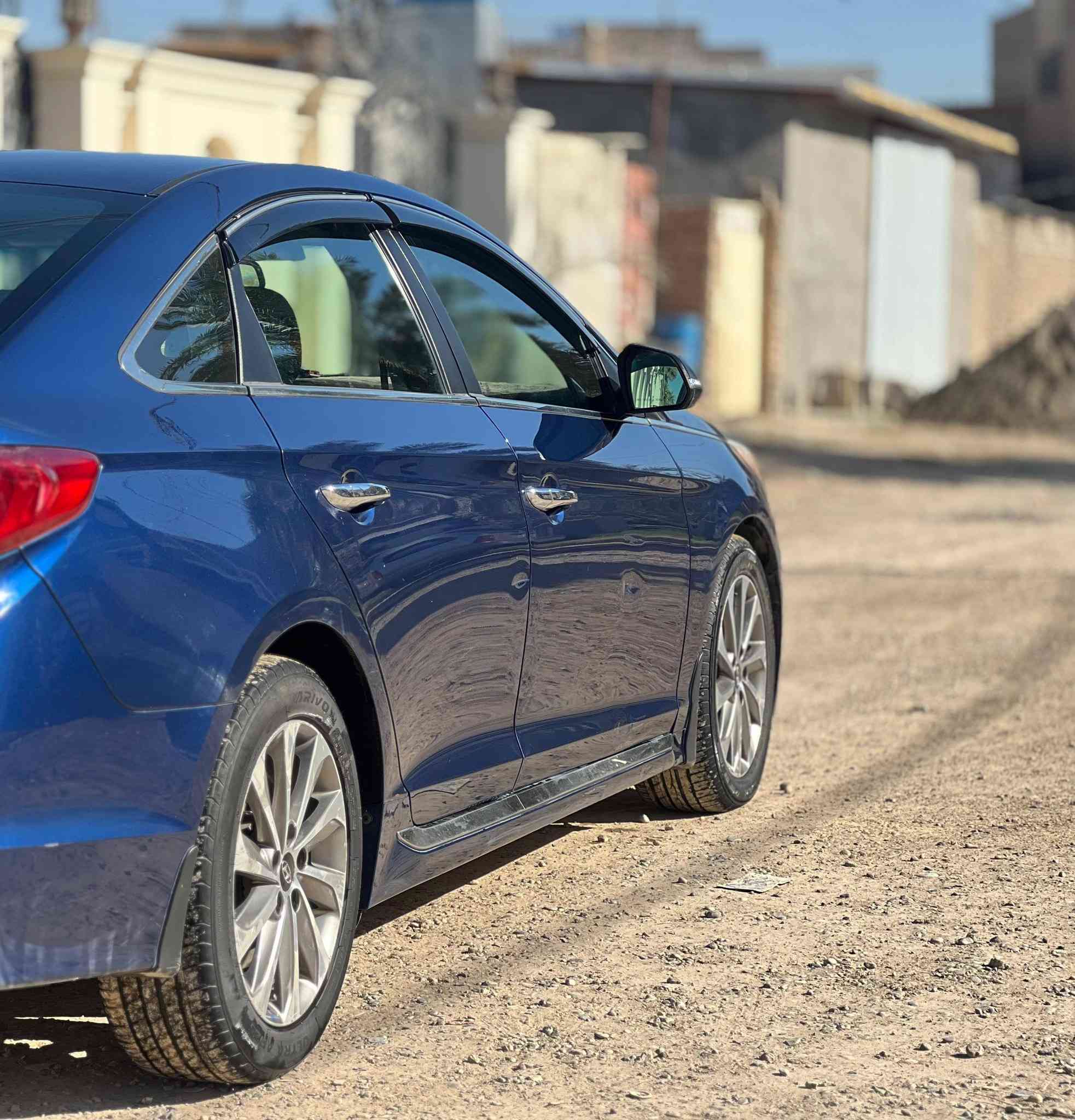 سوناتا 2016 سبورت فول عدا الفتحه تبريد خلفي امامي شاشه كبيره بصمه ابواب وبصمه تشغيل محرك 2400 وارد امريكي محرك كير تايرات حداديه كله جديد ظررها تبديل بابين اصلي نفس اللون وجاملغ صبغ السعر 125 /***********
