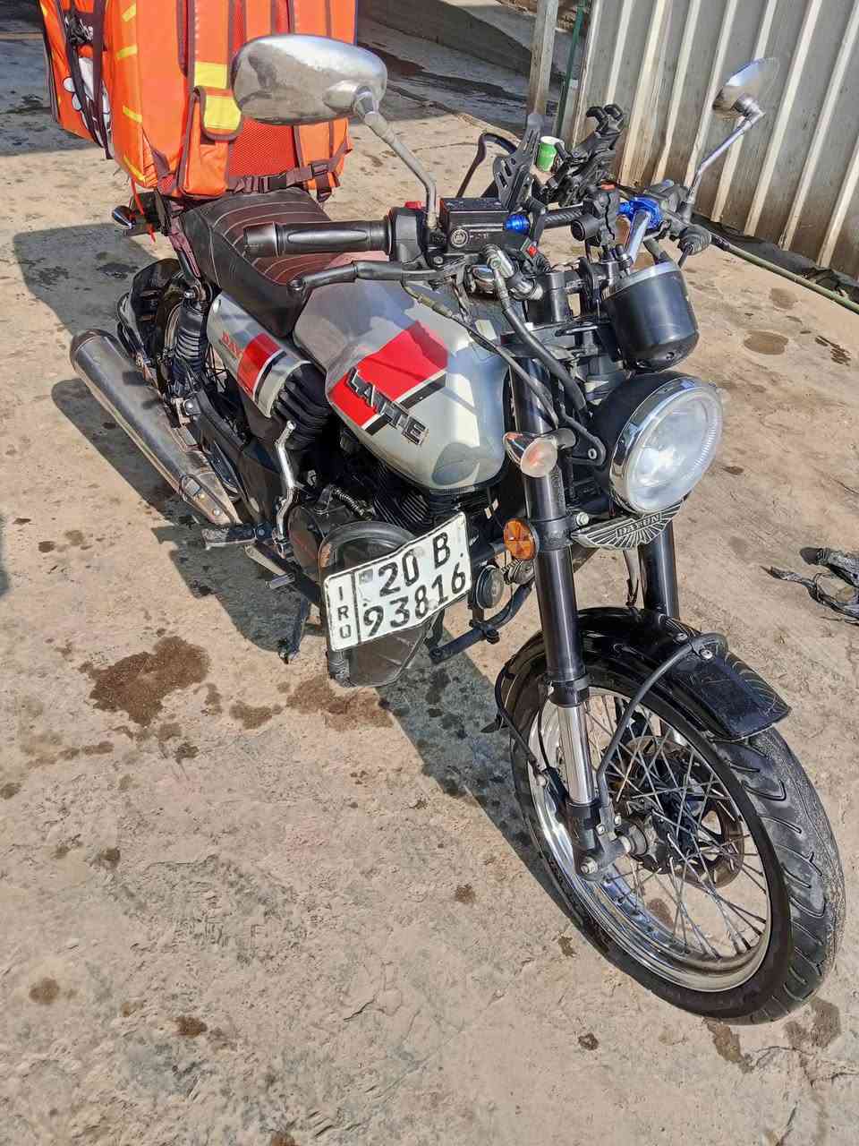 ديوان لاتي مفكوله كفاله عامه برغي ما مفتوح بيهه مراوس بشاينك مرقم وبسمي مكاني بغداد مراوس فقط مابيع


**إذا كنت صاحب هذا الإعلان وتريد حذفه لأي سبب، رجاءا أرسل رسالة إلى الدعم الفني**