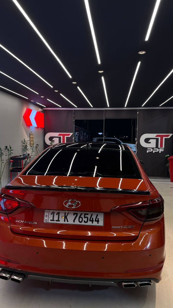 هونداي سوناتا2015 وارد امريكي لمتد
رقم بغداد مشروع وطني بسمي 
سياره مواصفات فول 1\1 أعلى فئه 
بصمه تشغيل و ابواب و صندوق 
فتحه سقف بنوراما 
كشنات جلد + كهرباء + تدفئه و تبريد 
محرك 2000 تيربو
رادارات جانبيه و خلفيه 
تحديد مسار و قياده ذاتيه
بردات خلفيه 
لد امامي خلفي 
انضمه قياده 
نضام اوتو هولد 
سايد بريك بصمه 
حفض وضعيات الكشن 
تبريد قطعتين و الأمامي مناخ منفصل
شاشه كبيره + كامره + نضام صوت انفنتي 
ستيرن رياضي حرف D مع شفتات كير
وبعد بيها مواصفات السياره نضيفه و جاهزه ماشيه 125الف  
بيع أو مراوس 

بيع أو مراوس عادي 

     مكان السيارة بصرة

             للإستفسار

                            ***********
