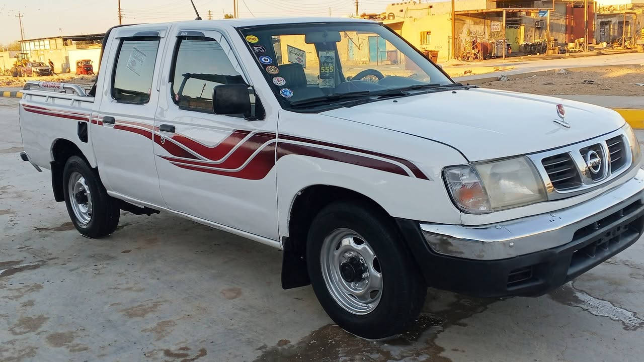 للبيع نيسان موديل 2003  مزاد وزارة  الداخلية مكينه وكير حداديه كهربيات كله جاهزه سعره 52ورقة وبيه مجال مكان ناصريه الرفاعي مكلف بلنشر ***********
