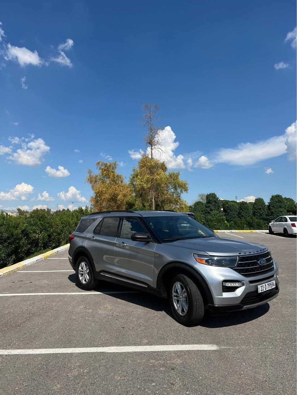 FORD EXPLORER XLT🔥2020 4x4

القوة والمتانة والرفاهية في مركبة واحدة بتصميم خارجي مميز ومقصورة داخلية تحمل الكثير من التميز والراحة .

🔥الفئة XLT 

🔥اللون/  سلفر

🔥الموديل / 2020

🔥السعر/   205 $ مجال للطيبين

🔥المحرك /  4 سلندر.2300L

🔥فور ويل   4X4 دفع رباعى

🔥اللوحات اربيل دولى

🔥فقد جاملغ سكن  صبغ بدون ضرر داخل ارباك كل سليم امامى خلفى كبس مابى اى ضرر

🔥المواصفات 

💠بصمة 

💠دخول ذكي 

💠كاميرات خلفى امامى 

💠عدادات الكترونية

💠تشغيل عن بعد ,𝐑𝐄𝐌𝐎𝐓𝐄 𝐒𝐓𝐀𝐑𝐓

💠سستم سماعات 12,𝐁𝐀𝐍𝐆&𝐎𝐋𝐔𝐅𝐒𝐄𝐍 

💠شاشة دشبول ديجيتال مع شاشه عرض تاب

💠كاميرا محيطية 360 درجة 

💠كير ماوس 

💠هاند بريك بصمة

💠اوتو بارك  

💠اوتو هولد ،𝐀𝐔𝐓𝐎 𝐇𝐎𝐋𝐃

💠اوتو ستارت ،𝐀𝐔𝐓𝐎 𝐒𝐓𝐀𝐑𝐃

💠اوتو ستوب ,𝐀𝐔𝐓𝐎 𝐒𝐓𝐎𝐏

💠رادار امامي (تحديد مسار) مع قياده الية

💠رادار جانبي  (نقاط عمياء)

💠رادار خلفي (التحذير من الاصطدام)

💠حساسات °360

💠كشنات جلد طبيعي VIP

💠كشنات كهرباء 8 حركات 

💠صندوق شفط كهربائي 

💠لايتات ليد وعدسة زينون 

💠بلوجكترات 𝐋𝐄𝐃 

💠بكلايتات 𝐋𝐄𝐃 

💠ويل 20 كروم 

ومواصفات اخرئ 

🔥مكان سيارة / اربيل
💎واتساب + فایبر 
💎رقم موبايل ☎️ 
*********** ☎️ واتساب 
*********** ☎️ واتساب

فۆرد ئێکس پلۆرە 2020 مواسەفات XLT 
دبل اكسل 4x4
فول مواسەفات تەنها سڵایت نیە 
کوشن جلد و هیتەر VIP
سندوق شەفت 
مەکینەی 4 بستۆن 
یەک پارچەی چەمەلاغی سەکن 
بێ ناوگرتن بێ شانسى
ڕەقەم و سەنەوی نوێیە 
بەناوی خۆمەوەیە 
تحویل و غەرامە بەشەرت 

سـعـر : 205$ مجال

گێر و مەکیەنەی بەشەرت 
هیچ کێشەیەکی تێدا نییە أربيل, العراق
