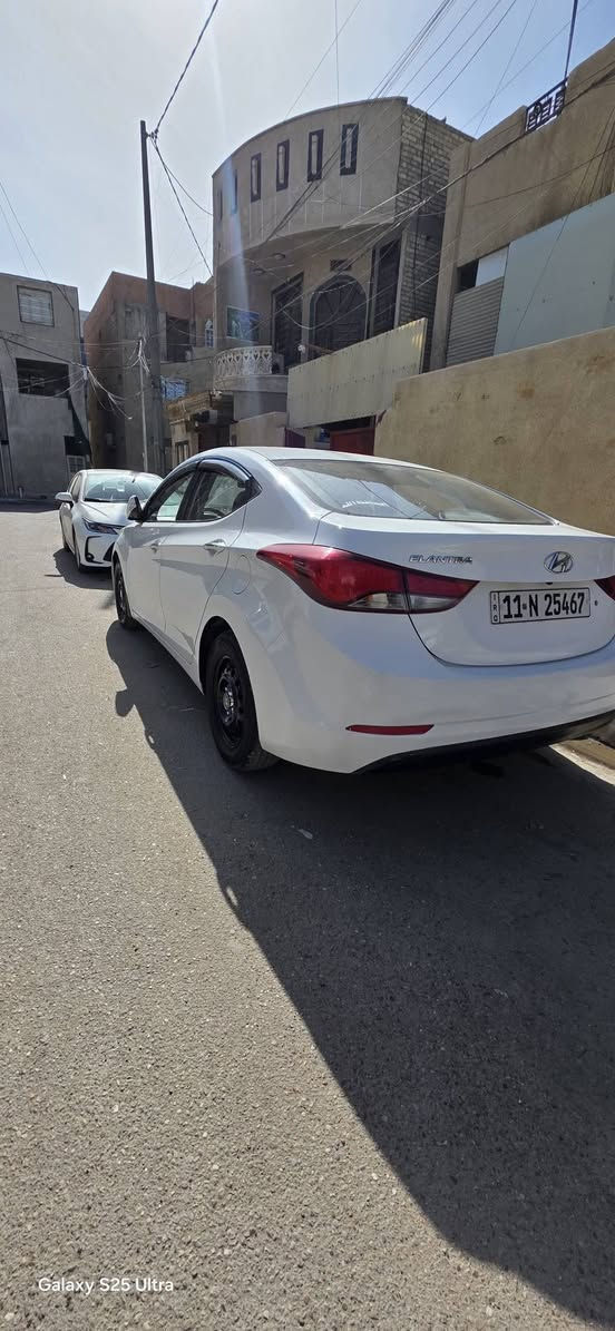 سلام عليكم
النترا مديل ٢٠١٥ خليجي 
لون ابيض 
مكينه ١٨٠٠ دوش 
ماشيه 188 الف
مكان بغداد حريه 
***********
السعر ١٢٠
