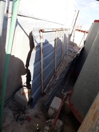 سقيفه مثل ماموضح بالصوره حديد ثقيل مركومه كاملة السعر ٥٠ ألف للتواصل ع...