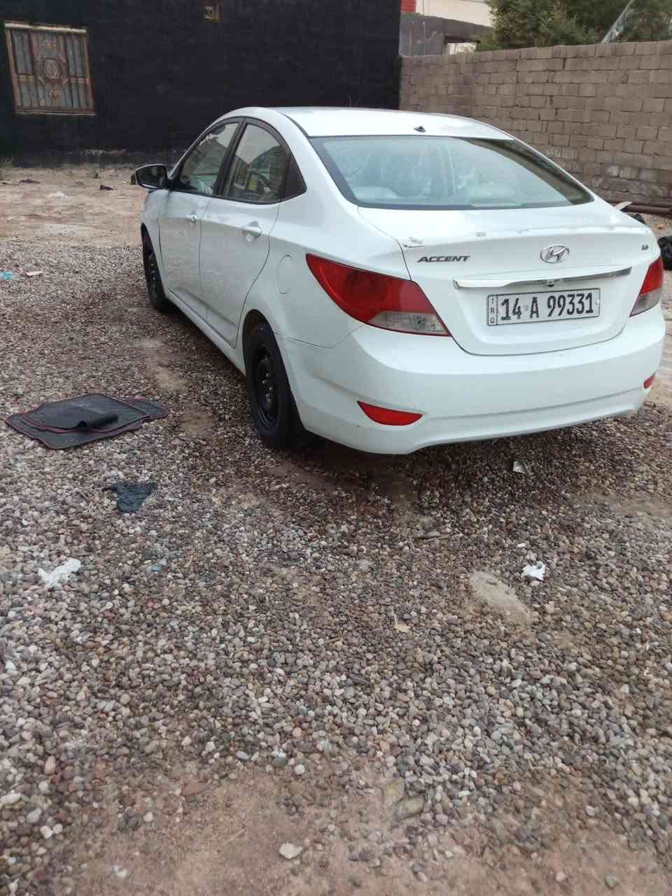 السلام عليكم 
سياره اكسنت 2015
بيها بارد بالجاملقات والباقي كفاله 
السنويه لل29
رقم بصره 
السعر 103
العنوان شط العرب نهر حسن 
رقم الهاتف ***********
