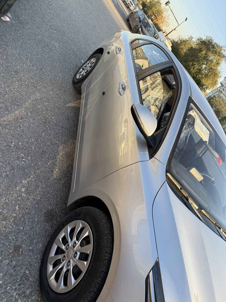 كيا سيراتو 2022 
نص جاملغ صبغ بخ
وشبر بالجاملغ الخلفي بارد
رقم اربيل باسمي رقم جديد 
الكير المرغوب at
ماشية 77000 كيلو متر
المواصفات

مكينة 1600 دووش
ليدات 
فوول تحكم ستيرن
شاشة كبيرة بلاد
كامرا
UBS
 قطعتين تبريد
3 وضعيات قيادة

اللاستفسار ***********
مكاني بدرة
