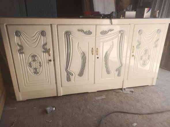 بوفيه مترين تزكام شغل تزكام وصبغ جديد السعر ١٢٥ الف العنوان ذي قار قضاء الغراف قرب علوة الاسماك محل نجارة اثير 
***********
