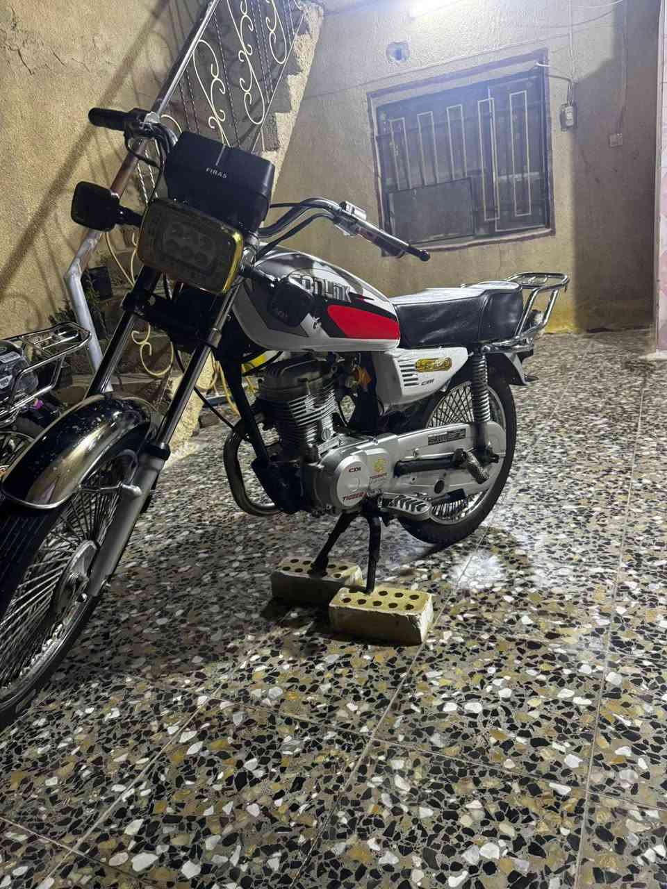 السلام عليكم دراجه تايكر للبيع مديل 2022  كهربائيات كامله اوراقه اصولي كامله لا تبخير ولا تنقيص درجه قويه شلعه معدل تجي تفحص وشوف ابعينك السعر 400 اوبيه مجال حك الجيه رقم الهاتف؟؟ ***********؟؟
