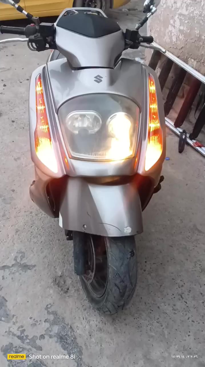 سلام عليكم من رخصت لدمن عندي دراجة كمه خير من الله محرك مكفول كهربائي كله شغاله لشاعه قويه محرك ناعمه بيه مانع نزلاغ عارضه 950وبيه مجال مكاني بغداد لمعامل لعماري يام سوك معمل لتمر ***********
