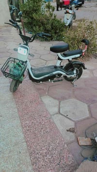 دراجه للبيع سعر ٢٥٠ رقمي 07702468209