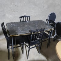 ميز طعام جديد • ٤ كراسي • بابل المدحتيه