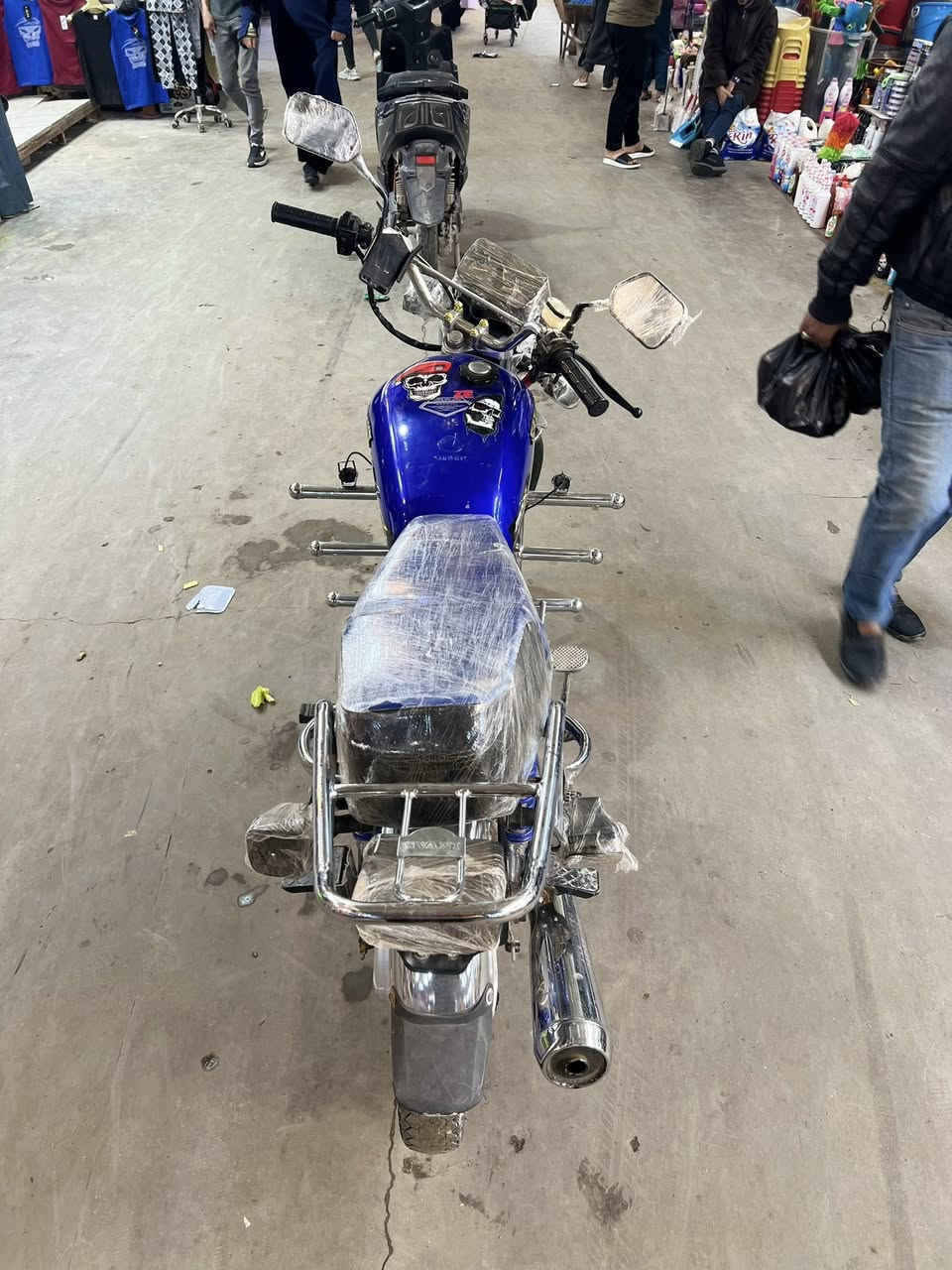 سلام عليكم 
دراجه 20022 
محرك نضيف ممدوده علي صبانه 
كهربائيات كلهه شغاله 
السعر 700 وبي مجال بصيط 
المكان فلوجه 
 الي مــيـعـجبه يـعبر الـمـنشور الـيـكسر بـحلال غـيره 
***********
