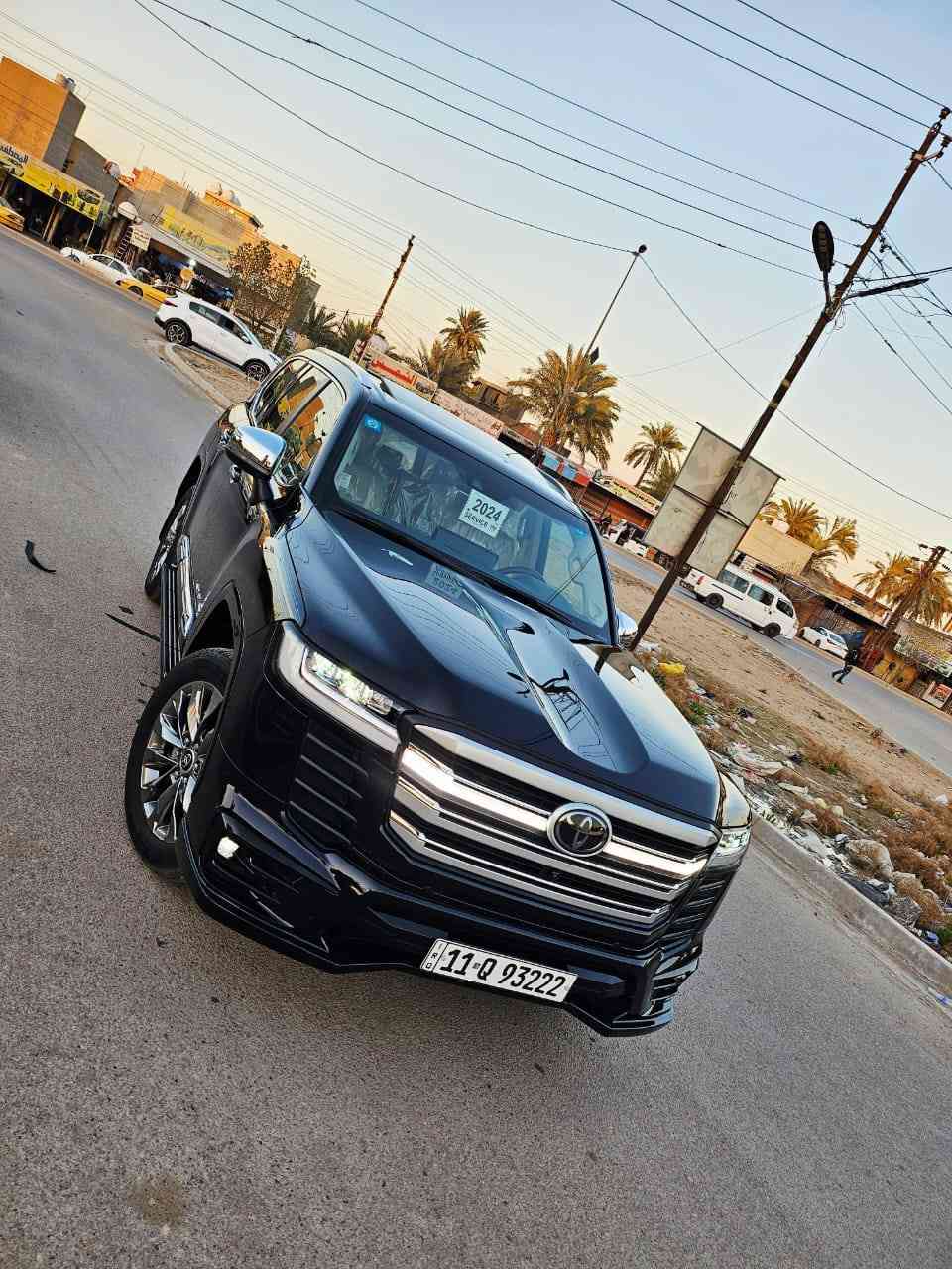 السلام عليكم بيع او مراوس شعدك بل خدمه
لاندكروز    ٢٠٢٤   VX  اعله فئه حت الابواب شفط
 (((   ماشيه   28 الاف     )))
محرك         تنفس طبيعي ٤٠٠٠   
مغلفهppf من هيه زيرو يم الشارقه 
***********اسيا
*********** اثير
السعر انشالله مناسب 73800 دولار يعني ٧٣٨ ورقه
السياره  رقم  ((بغداد   مميز))     السنويه  بسمي

مكفوله من كلشي فقط رصعه يم لايت بارد 
مواصفات 
ابواب شفط
-سلايد روف
-جميع الكشنات كهرباء وتدفئه تبريد 
-كرسي السائق خزن ثلاث وضعيات للذاكره
-تشغيل عن بعد + دخول ذكي 
هاندربيك بصمه + اوتو هولد 
-كشنات جلد
- لايت   ٣   عدسات  ولد نهاري امامي وخلفي 
-٥  كامرات  ( ٣٦٠  درجه)
-رادار  جانبي
-رادار خلفي
-حساسات امامي خلفي
-فور ويل  وانظمة تركشن ودفلوك ونظام زحف
-فول تحكمات ستيرن
-نظام صوت سماعات   JBL
-شاشات خلفيه
-زراك لايت
خمس بصمات السياره
ترحيب بل ابواب

وبقية المواصفات المعروفه في فئة  VX
