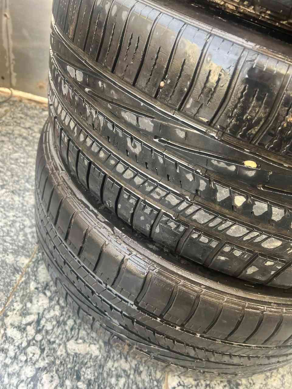 السلام عليكم عندي تايرات مستعملة تخم  245/45/20 نظافة 90 بالمية فول وكذالك تك حجم 245/45/20 نوع Good year أمريكي للبيع بسعر 150 الف للزوج وتك ب75
 سنة الصنع2022 .


**إذا كنت صاحب هذا الإعلان وتريد حذفه لأي سبب، رجاءا أرسل رسالة إلى الدعم الفني**