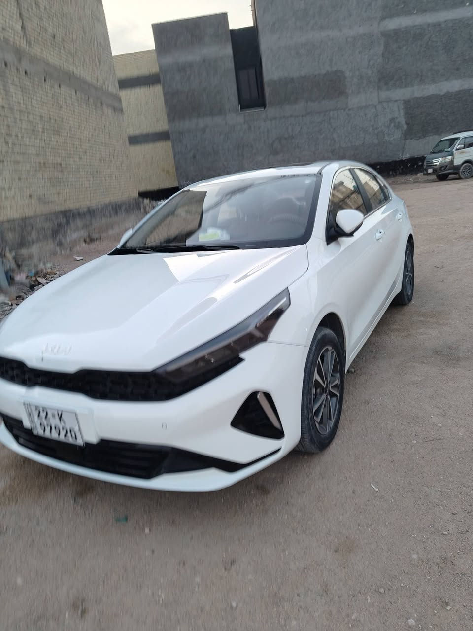 السلام عليكم 
 Kia k3 2024 
مكفوله ماشيه 11الف 
المواصفات الفول معروفه 
عليها ارضيه جلد ودوشمه 
السعر 144$
المكان كربلاء 
***********
متواجد واتساب او اتصال
