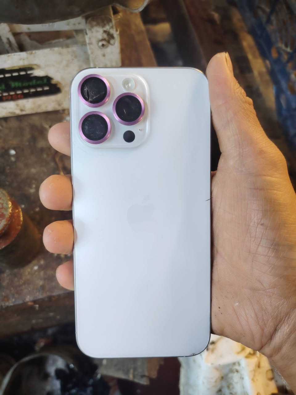 سلام عليكم
ايفون 16برو ماكس 
نضافه ميه بل ميه 
الذاكره 256 
البطاريه 91
مشحون 428بس 
مكاني بغداد حي النصر 
السعر خاص 
***********
