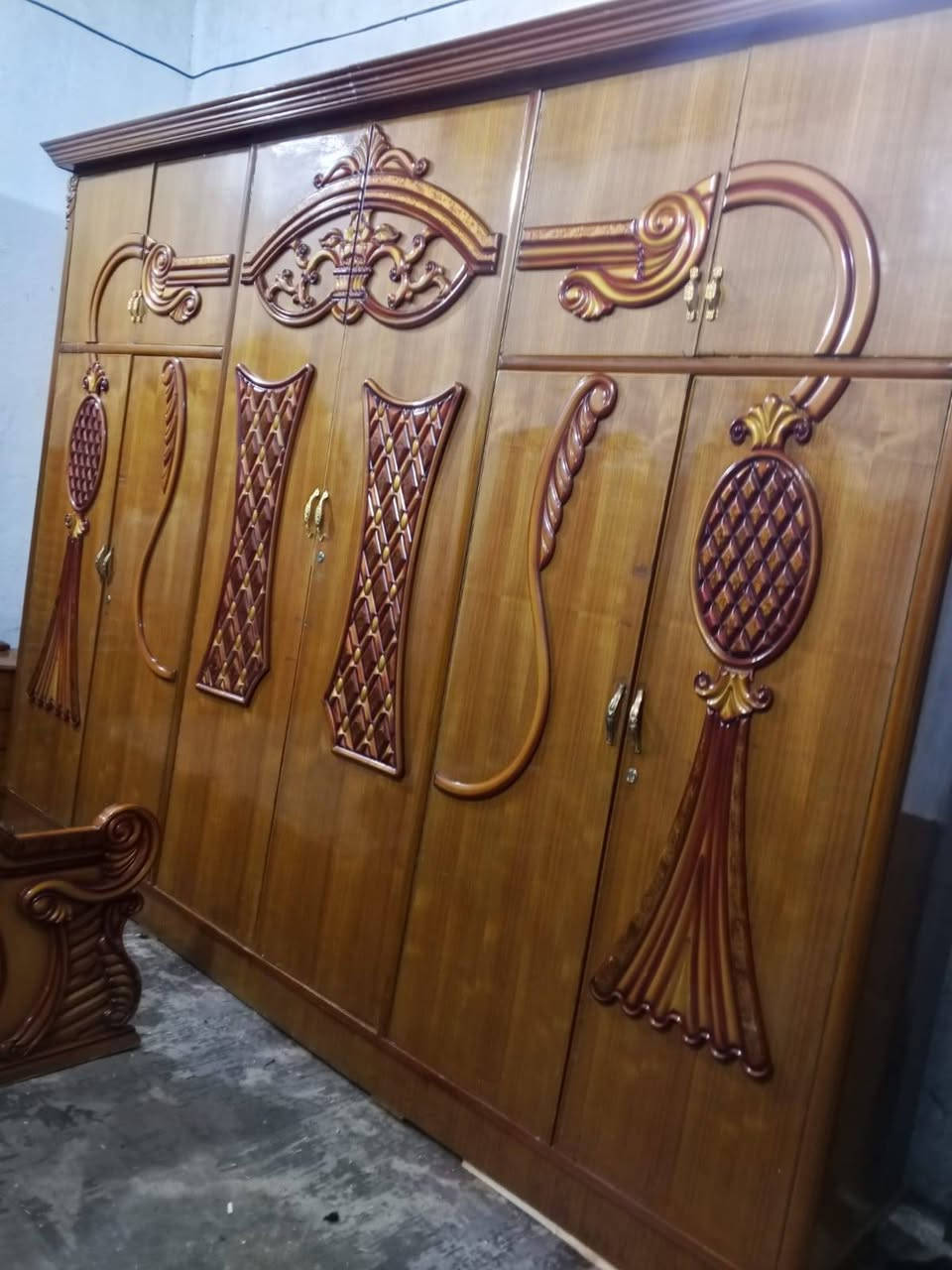 750غرفه اخت الجديده ست ابواب صاج داخل وخارج بغدادالحسينيه مال الراشديه وعندي توصيل ***********
