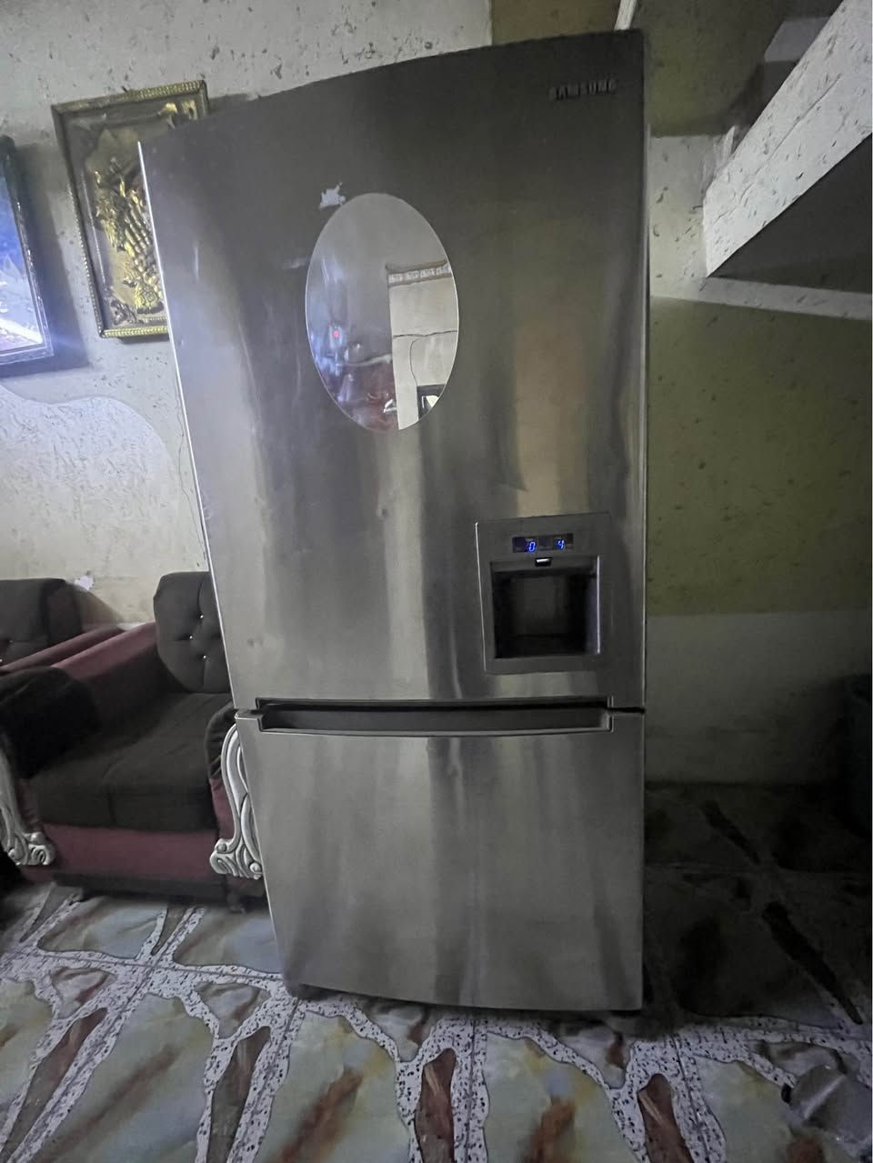 ثلاجه ومجمده سامسونك نضيفه شغاله وعلى الفحص سعرها300 وبيه مجال المكان نهايه الشعله منطقه الدهله *********** بغداد, العراق
