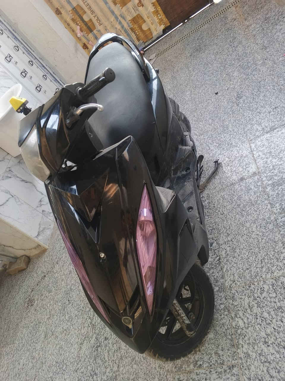جيتي ار حديث
دشبول الكتروني 3لوان 
دراجه كامله بلاديه مكينه سبانه ممدود عليه كفاله جيب وياك فيتر وفحص كهربائيات كلها شغاله دراجه خير من لله مدارينه دهن امزويل وبانزين محسن عداد كليو متر كله شغاله دراجه ناقصه ترتيب بسيط مثل تريشه غيره كلشي مابيه سعر800وبيه مجال الشراي مكاني بغداد البلديات رقمي***********
