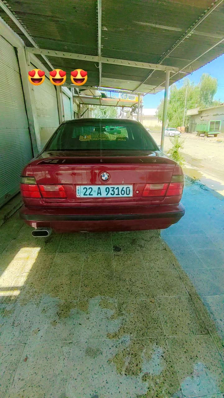 سلام عليكم
بي ام 520اصل عليها محرك كير 525
موديل91 كير عادي محرك كبس 
رقم اربيل غرامات صفر 
سياره جاهزه من كلشي 
بيها طخه بل سقف اقل من نصو 
الباقي كلو بلادي احله من الصور 
سعر مناسب جداً 48 وبيها مجال 
مو شراي لا تكسر سوك بي اشكال

الرقم بي واتساب
***********
