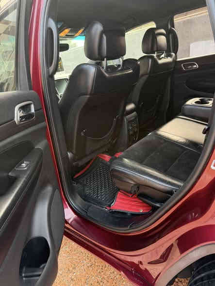 السلام وعليكم جيب موديل 2017
مواصفات السياره
حساسات اماميه 
حساسات خلفي
رادار خلفي 
كشنات جلد 
تتفئه بلستيرن
شاشه كبيره 
مكينه 3600 الايطاليه 
كامره خلفيه + مضخم صوت 
دكمه سبورت
نضام ايكو اقتصادي
اطفاء المحرك عند التوقف
حادث السياره
🔴جاملغ وبنيد وربع الباب صبغ فقط بدون معجون 
حدادية جديده توني شاده اماميه خلفيه 
ادامه عليه كامله  
تخم تاير توني شاده 
رقم ذي قار بسمي تحويل مباشر مشروع وطني 
سياره جديده وجاهزه فول مواصفات عده تنته بصمه تشقل بصمه ابواب تشغيل عن بعد جنطه كهربائي كشنات جلد وكهربائي شاشه كامره دواره تدفئه كشنات تحكم استيرن مثبت سرعه قطعتين تبريد بعد بيه مواصفات 

 مكان بصره قضاء القرنه 

السعر 
205مع مجال للأستفسار ***********
