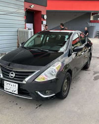 نيسان فيرسا 2019 (SV) ماشية 117 السيارة كلين بدون ضبغ ولاتعديل  رقم ار...