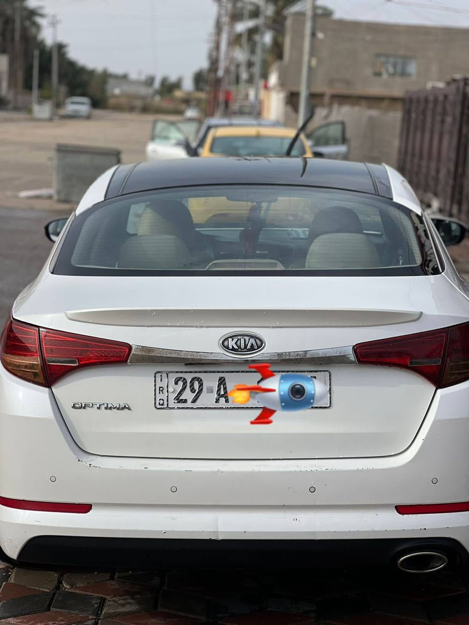 سلام عليكم اوبتما موديل 2012 خليجي السياره مكفوله كفاله عامه بدون تبديل بدون صبق فقط طخه بسيطه بلباب الخلفي وممسويه واضحه بلصوره السياره فول مواصفات ماعده البصمه مري شفط تحكم ستيرن قفل سرعه بنيرامه كير مكينه خير من الله لا تنقيص ولا تبخير شرط المكينه مامفتوحه امانت الله السياره خير من الله تجي ودكلب براحتكك رقم سياره مميز 
الرقم ***********والسعر 122وبيهه مجال بسيط
(المكان واسط صويره)
