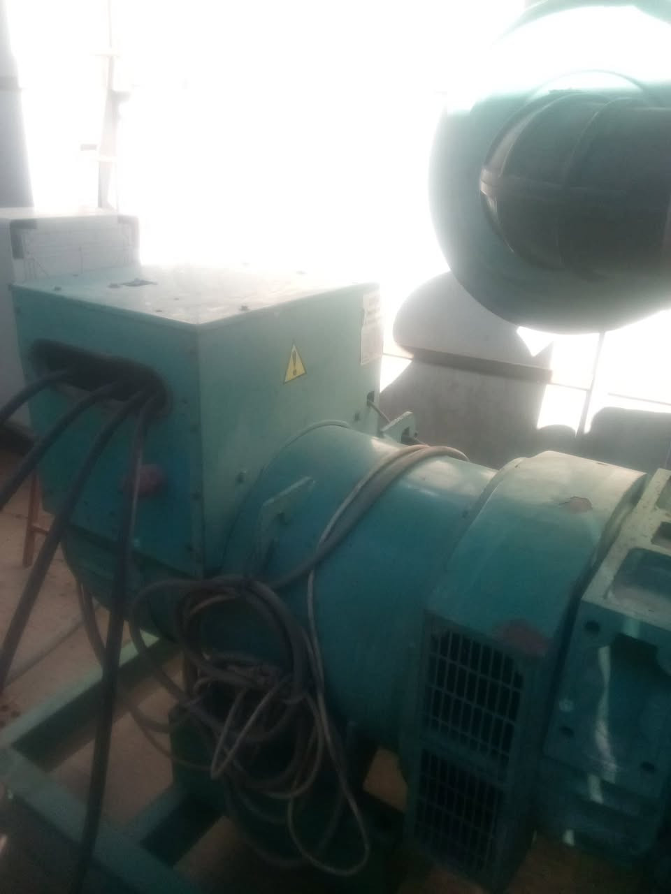 مكينه كمز خمسه ونص ستندر للبيع 350 كيفي ستندر بلا زحمه الشراي يتصل عل هذا الرقم *********** السعر 70 ورقه
