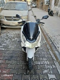 للبيع دراجه pcxجيل الاول  دراجة  ماخذها رمبه الدراجه وأعلى ايدي ياباني...