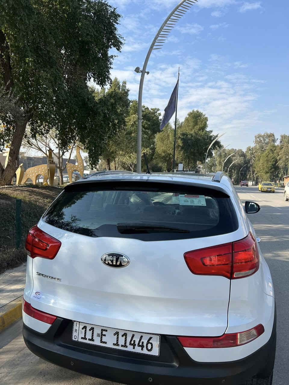 سلام وعليكم سبورتج 2015 مكفوله كفاله عامه من الشخط والصبغ والبارد سياره بعدها بحالة الزيرو سعر 168 وبيها مجال رقم الهاتف ***********
