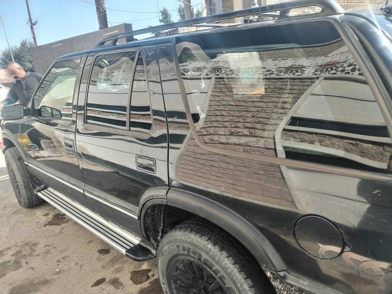 سلام عليكم جمسي جي موديل 95/سياره كفاله مكينه كير جدد تبريد ثلج بيع اومراوس حسب القناعه تحويل ثاني يوم السعر 55اوبيها مجال مكاني كوت مركز مدينه /*********** ***********
