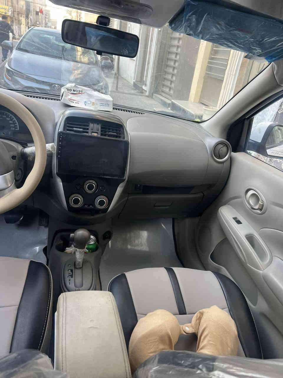 سلام عليكم نيسان سني هندي بليتة زركه  2020 رقم بغداد جديد وهزه جديده كشنات جلد درجه اولى  وارضيه جلد  وقماره مغلفه نايلون  زوج تاير جديد صبغ ويل حراري مكفوله كن التبديل. بيه بارد اسفل قبغ البانزيل. وبيل هلال جاملغ امامي فقط والسونار مرفوق بالمنشور السعر 117 وبيه مجال بسيط مكان السياره بغداد شارع فلسطين للاستفسار الاتصال بالرقم 
***********
