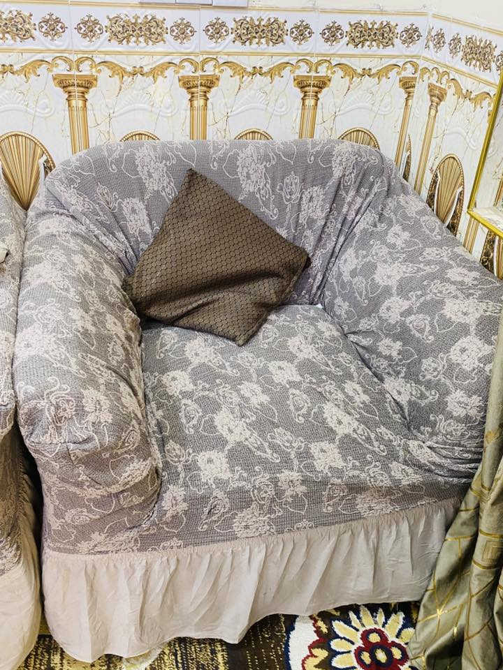 السلام عليكم تخم قنفات ثنين كبار واحد وسط وثنين زغار مثل ما تشوفون بل صور العنوان الكماليه المعوقين قرب صيدليه الرند هاذ رقم لهاتف اتصلو علي ***********
