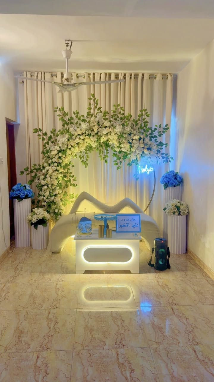 كوشات ومسكات وبوكيهات تجنن✨💐 🌼🔥
كل انواع والوان الورد متوفرة  💕 للطلب مراسلة الصفحة : او الاتصال على الارقام التالية *********** / ***********
