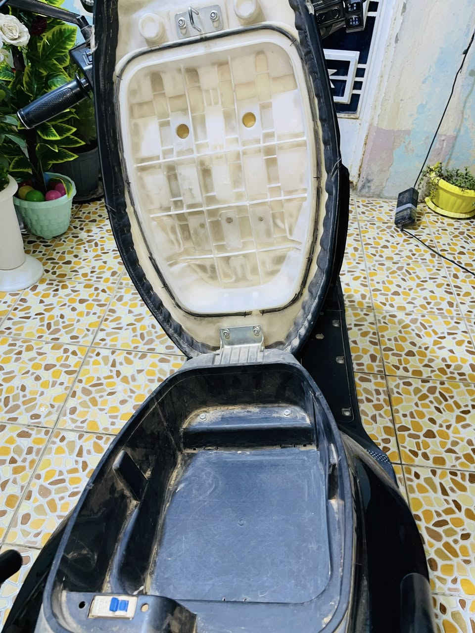 دراجه شحن للبيع
سلام عليكم دراجه شحن للبيع  نوع سكنس 

الموديل 2025

البطاريات 6 

التحويلات3

السرعه 70

الرجوع الـ خلف 

شاشه تاب تعرض الك كل عطل

بريكات دهن دسكات هدروليك 

استان صفح وتعليك

بيها قفل الذاتي 

شاحنه اصليه

مسافه تحت صندوق جبيره 

تمشيك بل شحنه وحده 70كيلو 

اي استفسار اتصال و

متواجد واتسـاب 

***********

مكاني ديالى المقداديه
