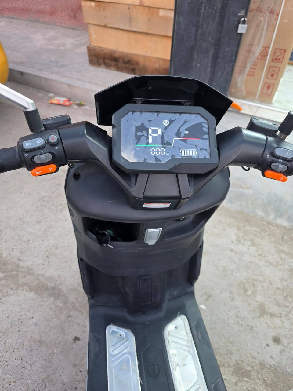 السلام عليكم دراجه شحن الريان ماصار هواي من اخذتهه بعدهه جديده مكاني بغداد الشعب سعرها مليون و100 رقم ***********
